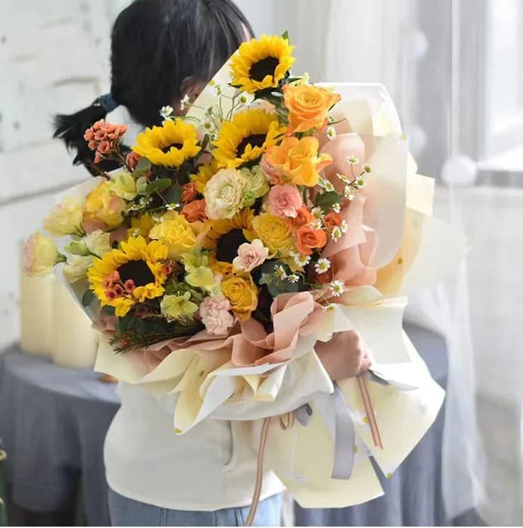 Floral Packaging Waterproof Flower Wrapping Paper 22.8*22.8 inch.