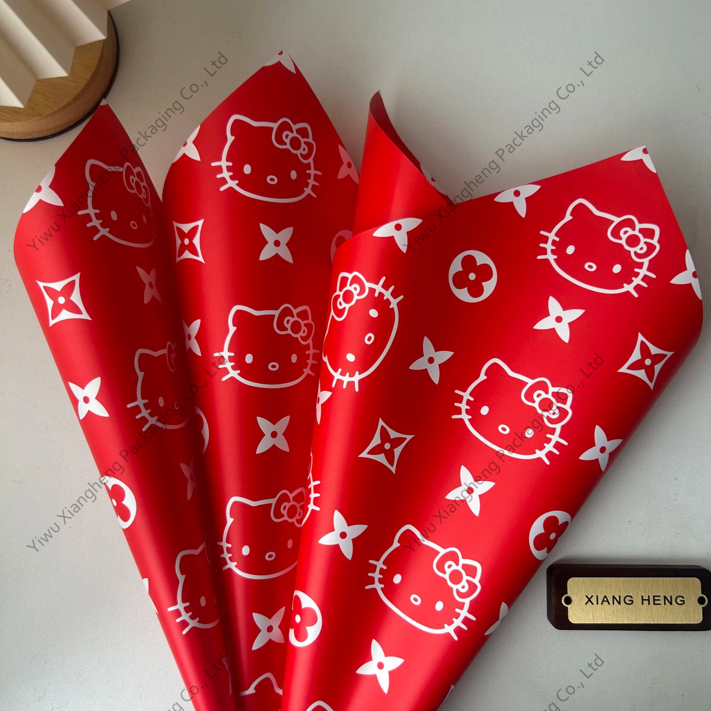 2024 New Hot Cute Sweet Style Kt Cat Korean Waterproof Flower Wrapping Paper Valentine's Day Wrapping Paper