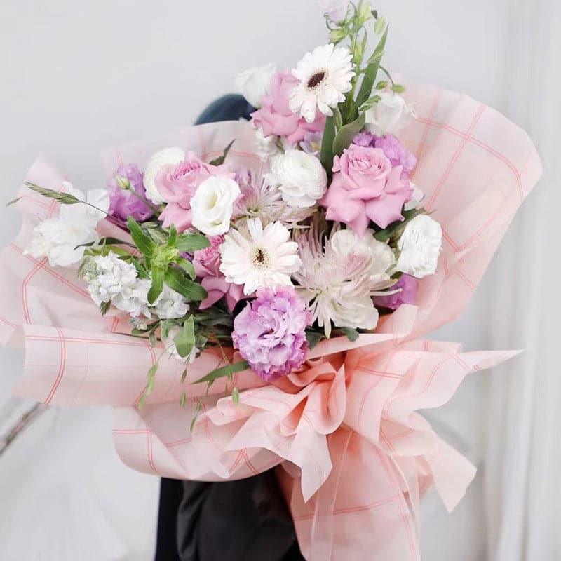 Waterproof Floral Bouquet Packaging Paper With Large Grid,22.8*22.8 inch - 20 sheets - Huayi Flower Wraps