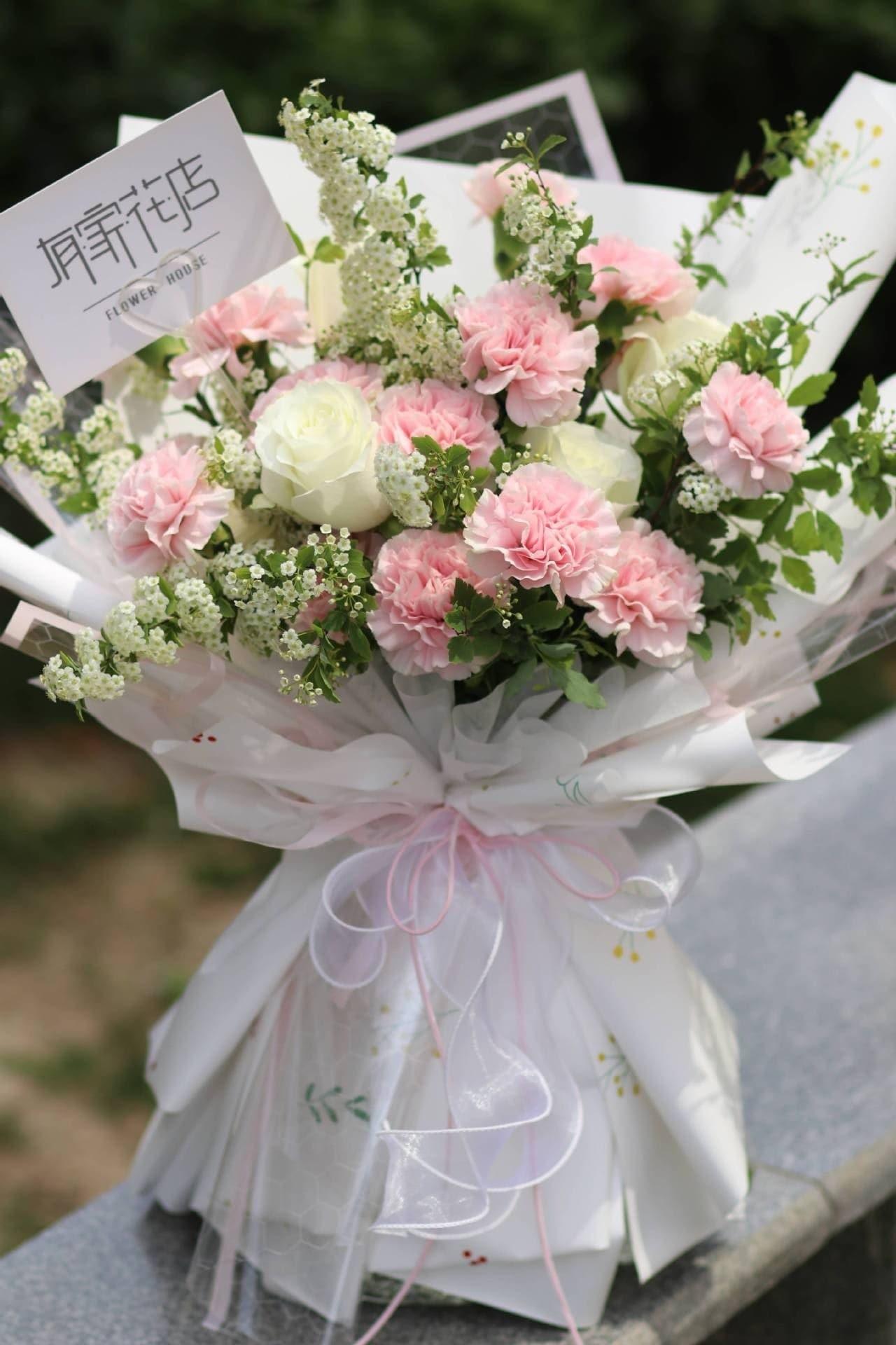 Wizard of Oz Series Flower Packaging Bouquet,22.8*22.8 inch - 20 sheets - Huayi Flower Wraps