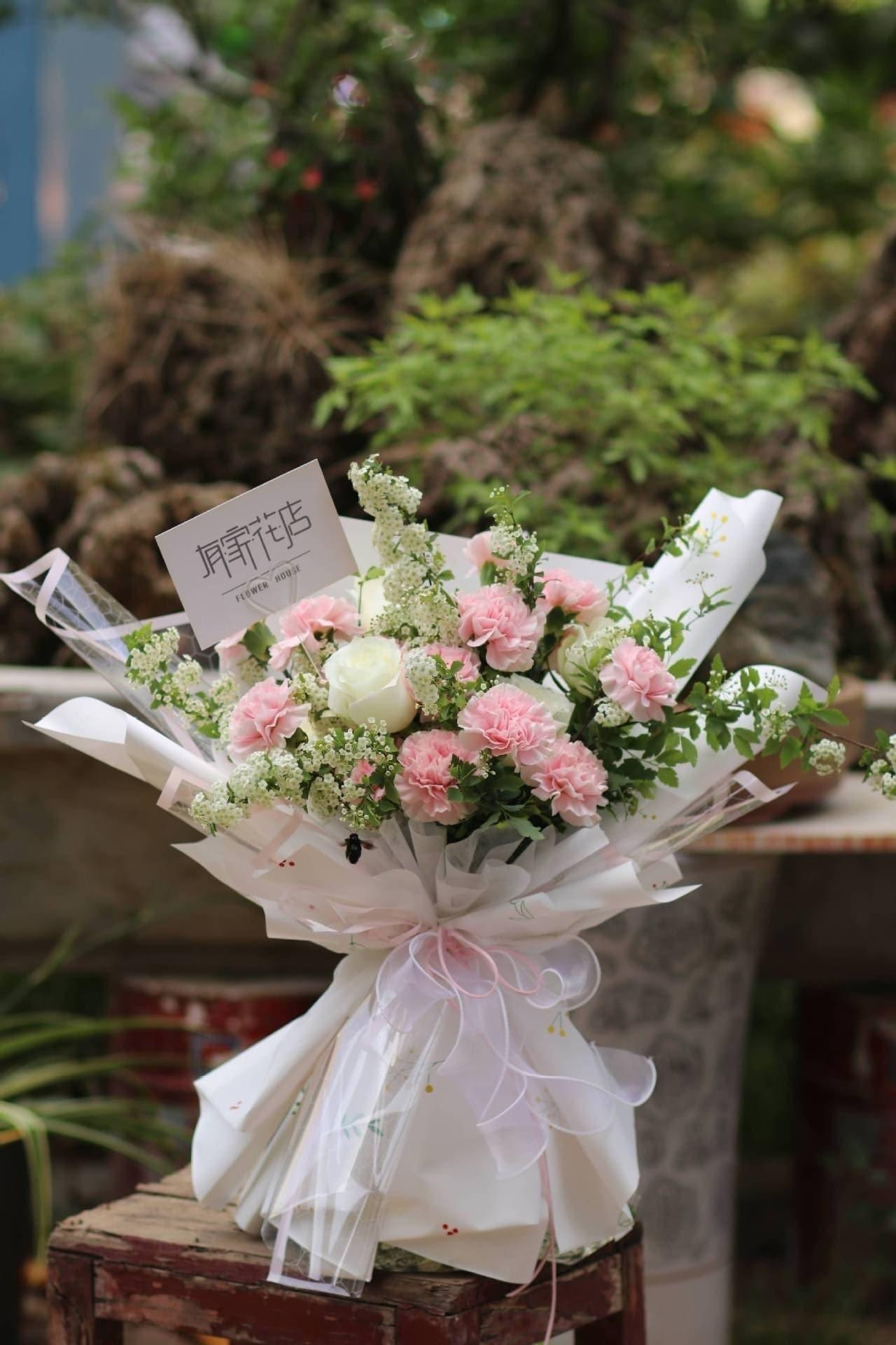 Wizard of Oz Series Flower Packaging Bouquet,22.8*22.8 inch - 20 sheets - Huayi Flower Wraps